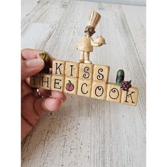 Suzi kiss the cook statue figurine as is wine carrots‎ kitchen décor - Picture 7 of 8